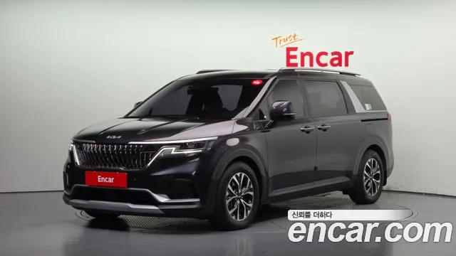 Kia Canival 2022 — photo 1
