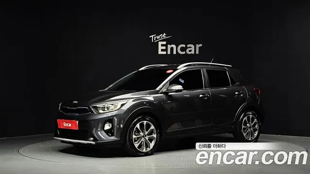 Kia Stonic 2018 — photo 1