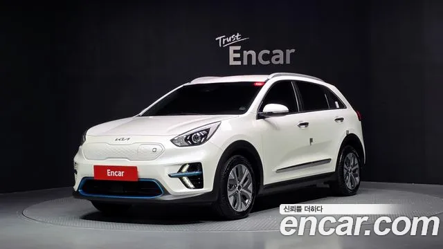 Kia Niro 2022 — photo 1