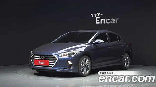 Hyundai AVANTE 2018 — photo 1