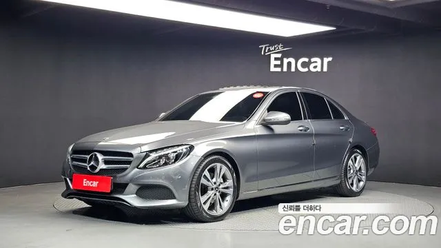 Mercedes-Benz C-Class 2017 — photo 1