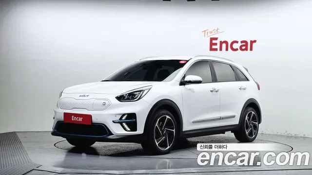 Kia Niro 2022 — photo 1