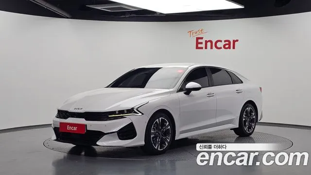 Kia K5 2022 — photo 1