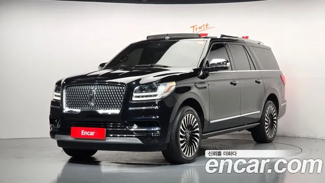 Lincoln Navigator 2021 — photo 1