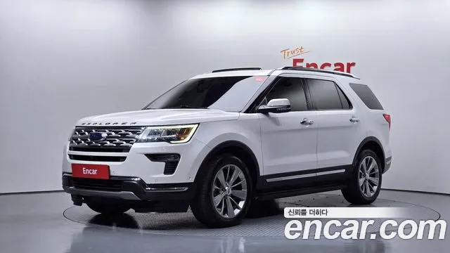 Ford Explorer 2018 — photo 1