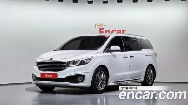 Kia Canival 2018 — photo 1