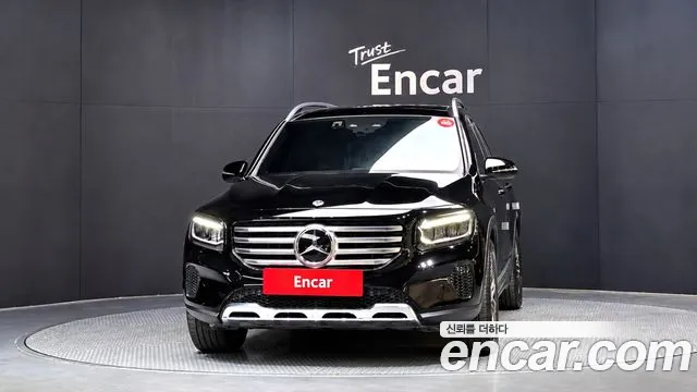 Mercedes-Benz GLB-Class 2024 — photo 1