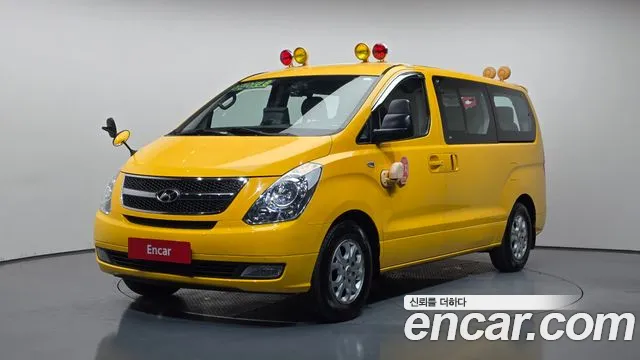 Hyundai Starex 2015 — photo 1