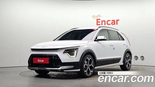 Kia Niro 2022 — photo 1