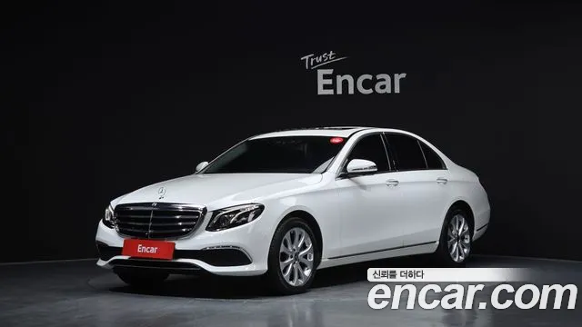 Mercedes-Benz E-Class 2018 — photo 1