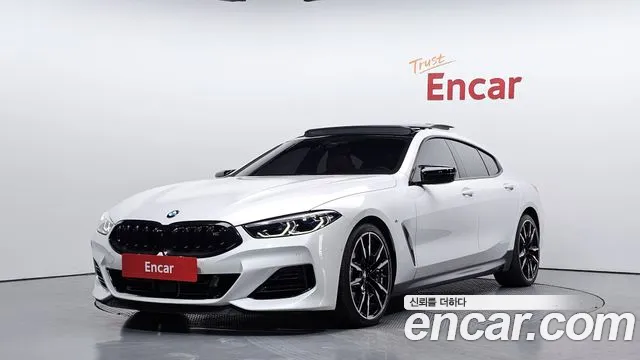 BMW 8-Series 2023 — photo 1