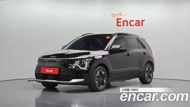 Kia Niro 2024 — photo 1