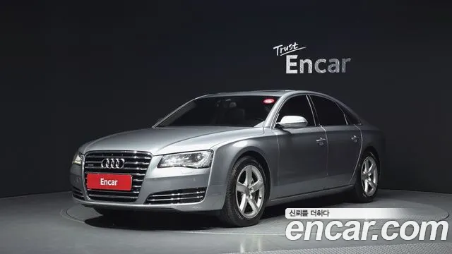 Audi A8 2012 — photo 1