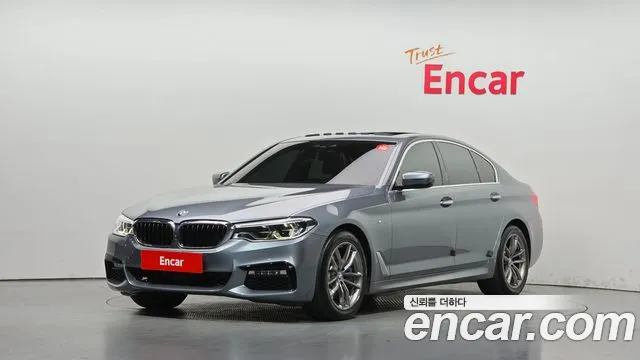 BMW 5-Series 2018 — photo 1