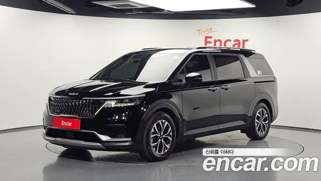 Kia Canival 2022 — photo 1