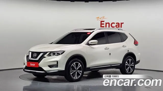 Nissan X-Trail 2018 — photo 1