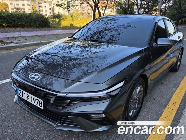 Hyundai AVANTE 2024 — photo 1