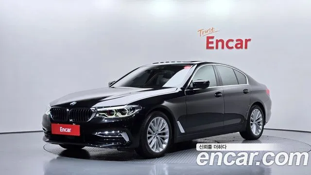 BMW 5-Series 2020 — photo 1