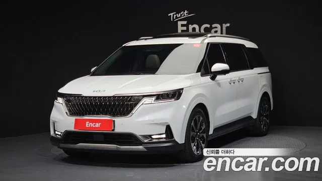 Kia Canival 2022 — photo 1