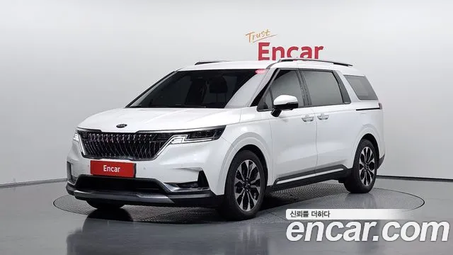 Kia Canival 2021 — photo 1