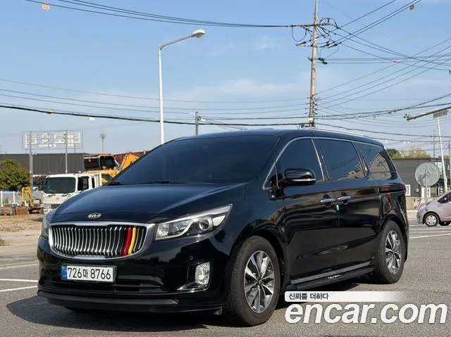 Kia Canival 2015 — photo 1