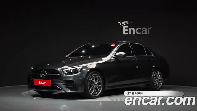 Mercedes-Benz E-Class 2021 — photo 1