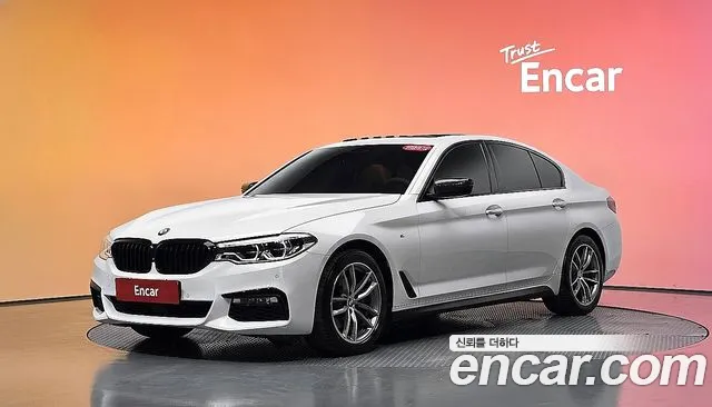 BMW 5-Series 2017 — photo 1