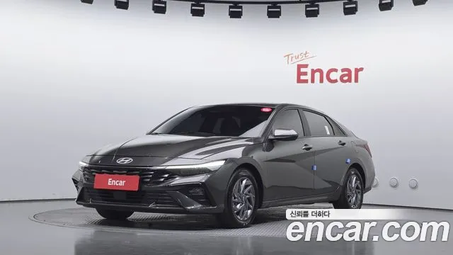 Hyundai AVANTE 2024 — photo 1