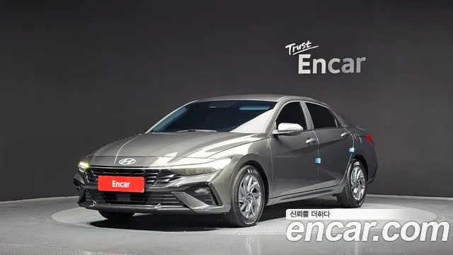 Hyundai AVANTE 2024 — photo 1