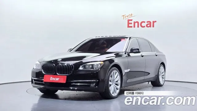 BMW 7-Series 2015 — photo 1