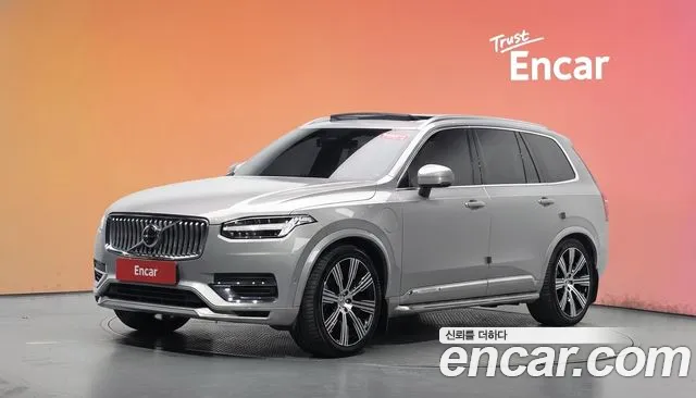 Volvo XC90 2023 — photo 1