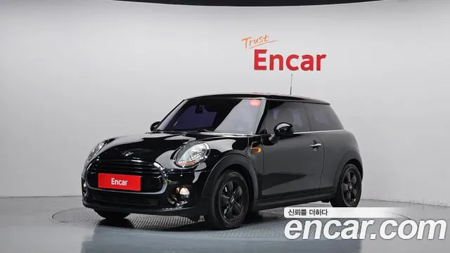 Mini Cooper 2015 — photo 1