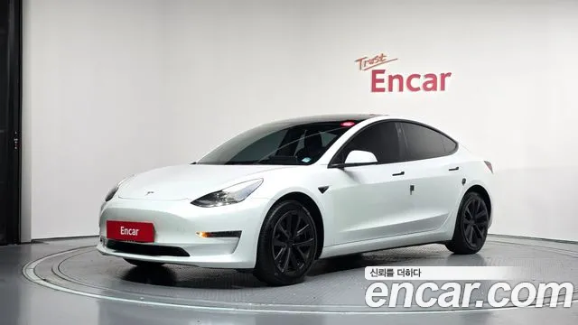 Tesla Model 3 2022 — photo 1