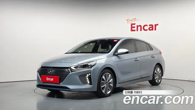 Hyundai Ioniq 2017 — photo 1