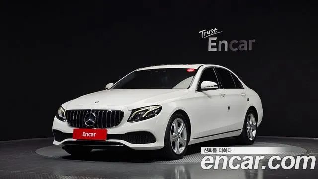 Mercedes-Benz E-Class 2017 — photo 1