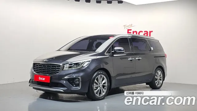 Kia Canival 2019 — photo 1