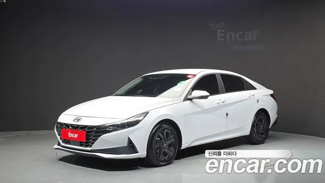 Hyundai AVANTE 2023 — photo 1