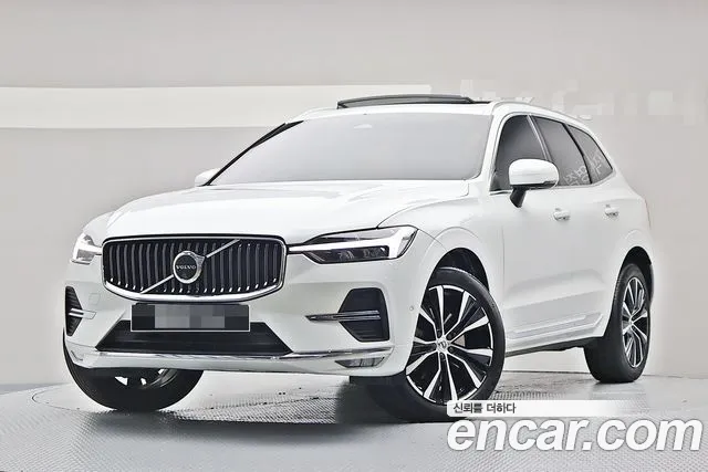 Volvo XC60 2025 — photo 1