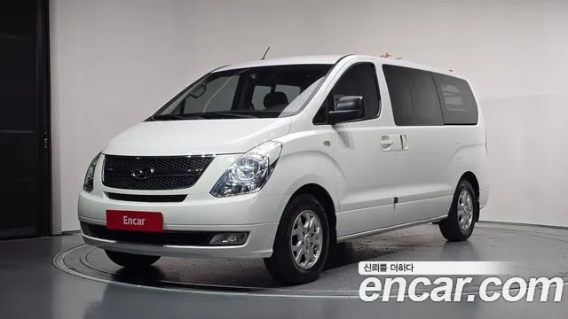 Hyundai Starex 2014 — photo 1