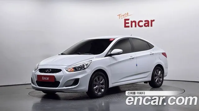Hyundai Accent 2019 — photo 1