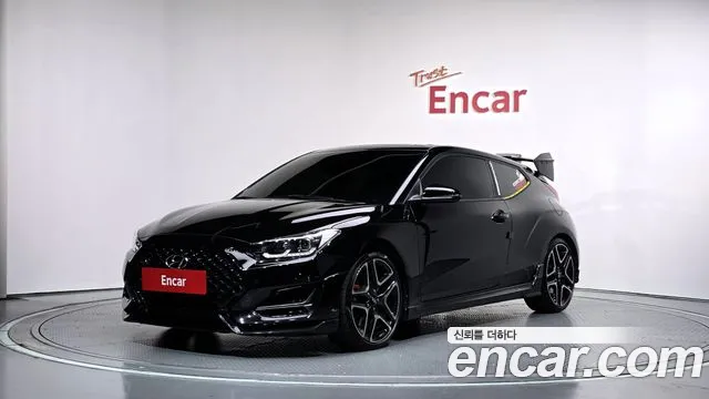 Hyundai Veloster 2023 — photo 1