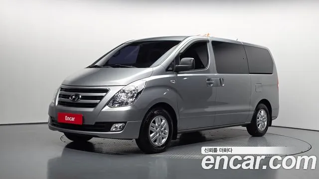 Hyundai Starex 2018 — photo 1
