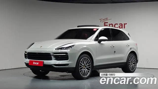 Porsche Cayenne 2021 — photo 1