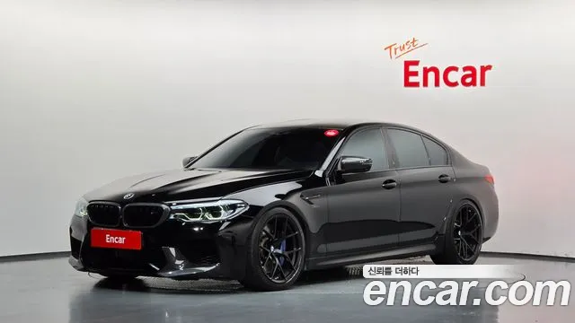 BMW M5 2018 — photo 1