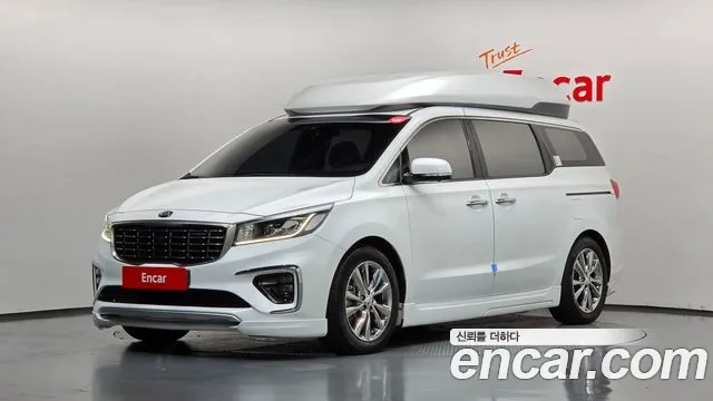 Kia Canival 2020 — photo 1