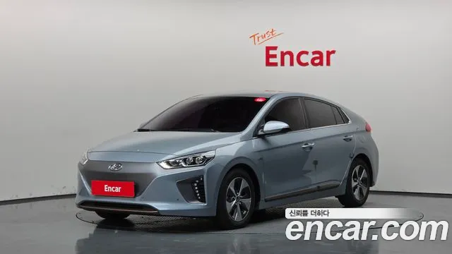 Hyundai Ioniq 2018 — photo 1