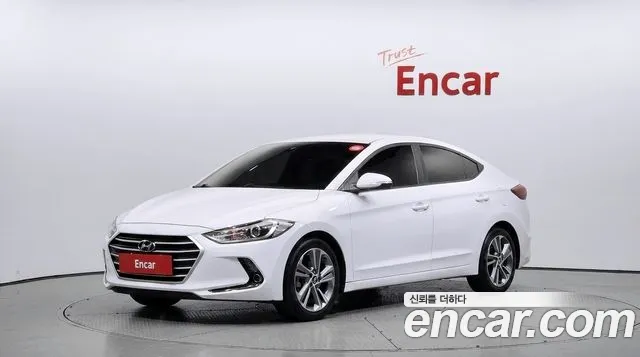 Hyundai AVANTE 2017 — photo 1