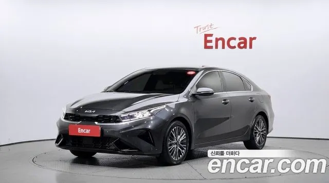 Kia K3 2022 — photo 1