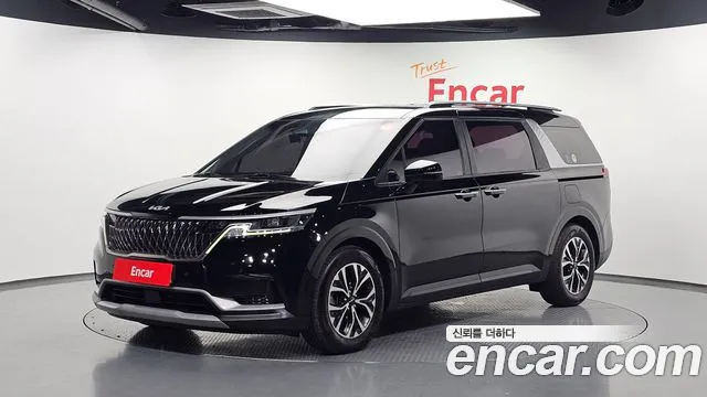 Kia Canival 2022 — photo 1