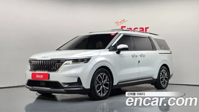 Kia Canival 2022 — photo 1